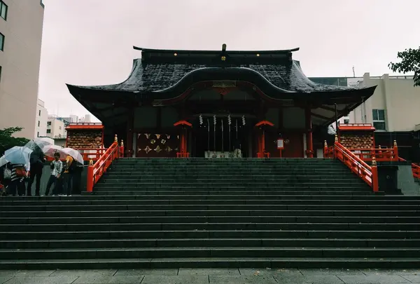 花園神社