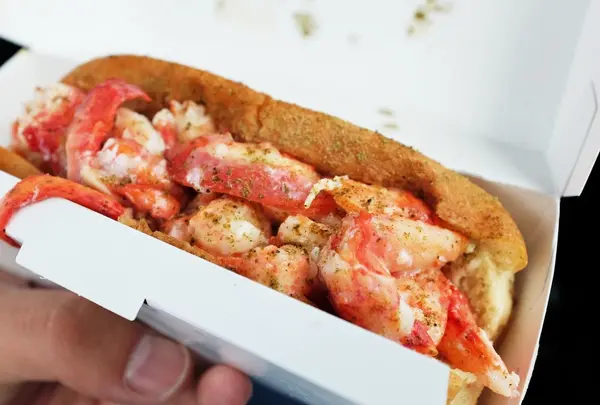 Luke's Lobster