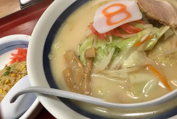 ８番らーめん 飯田インター店