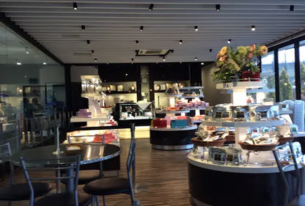 Bon Okawa 軽井沢チョコレートファクトリー