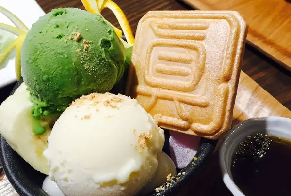 北斎茶房