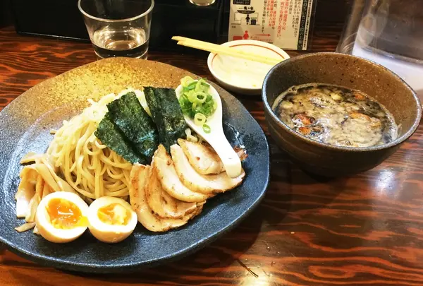 ラーメン龍の家 新宿小滝橋通り店