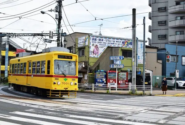 飛鳥山駅