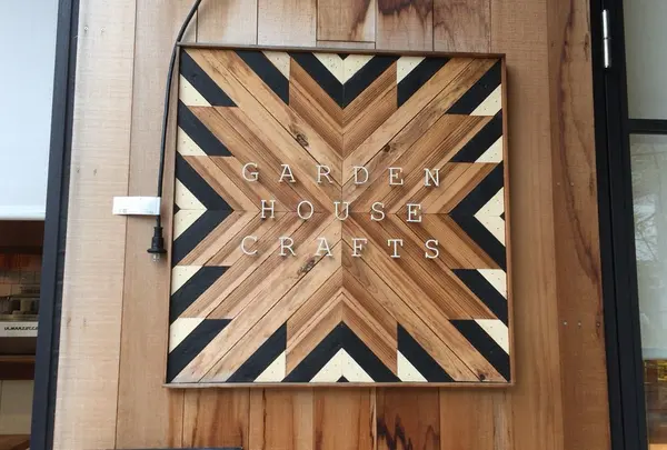 GARDEN HOUSE CRAFTS