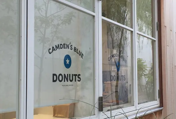 カムデンズ ブルースタードーナツ