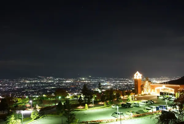 笛吹川フルーツ公園・フルーツセンター