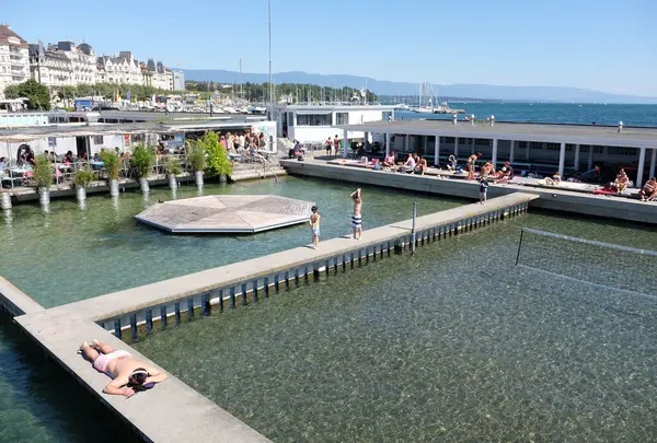 Bains des Pâquis