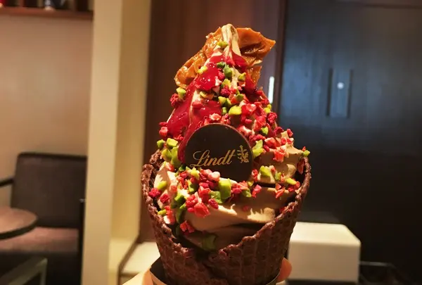 リンツ ショコラ カフェ 吉祥寺店の写真・動画_image_193409