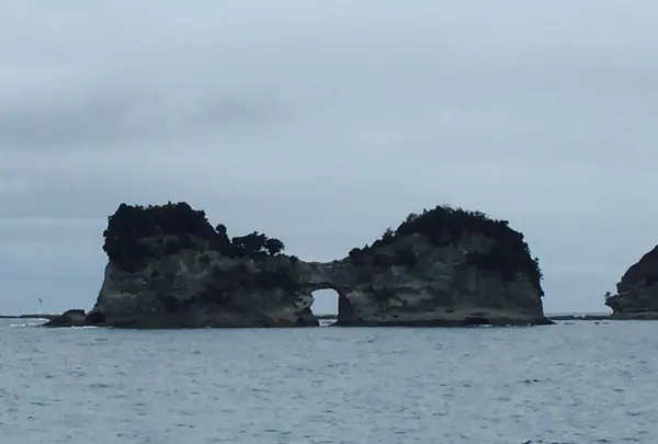 円月島