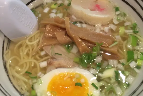 「麺厨房あじさい 紅店 」函館ベイ美食倶楽部