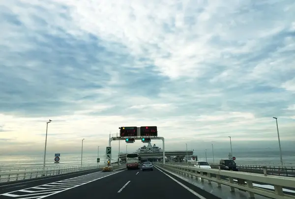 海ほたるパーキングエリア