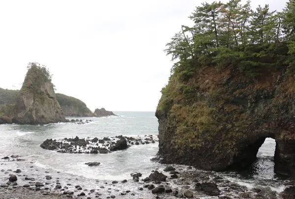 巌門