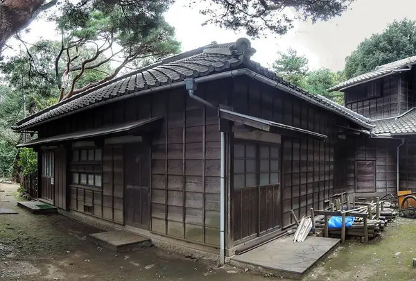 髑髏庵 哲学堂公園