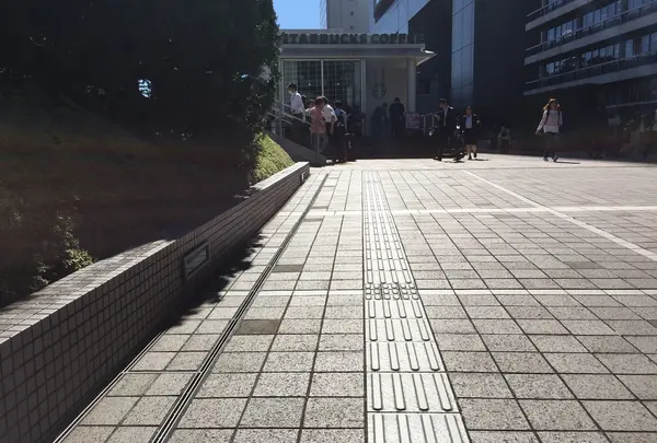 スターバックスコーヒー 新宿サザンテラス店