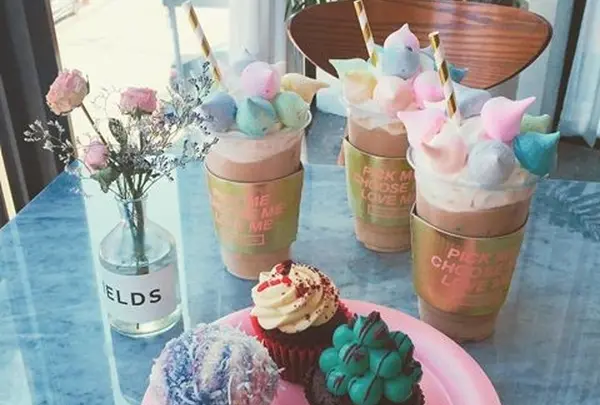 크림필즈 케이크&플라워 (Creamfields Cakes & Flowers)