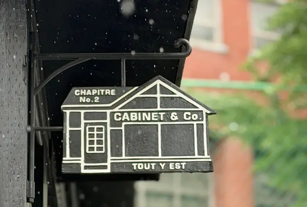 CABINET & Co. by TOUT Y EST