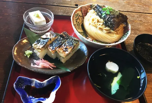 翼果楼