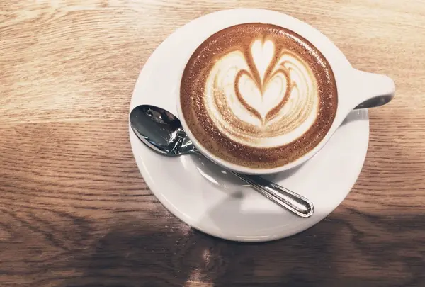 VERVE COFFEE ROASTERS SHINJUKU STATION（ヴァーヴ コーヒー ロースターズ シンジュク ステーション）