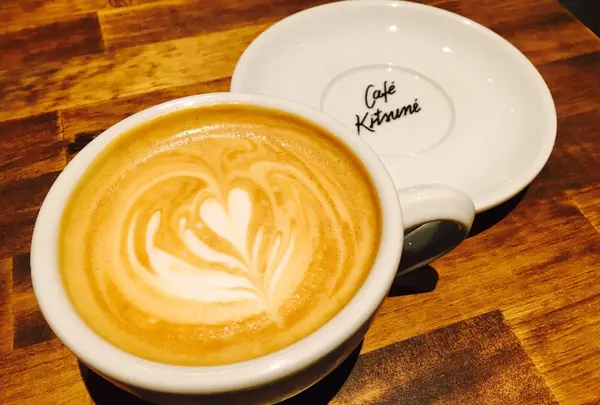 カフェ キツネ（CAFE KITSUNE）