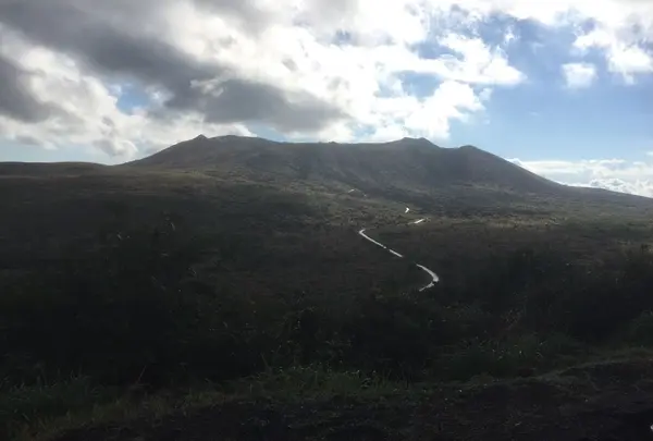 三原山