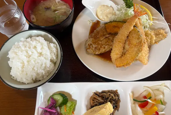 うみまち食堂菜の花