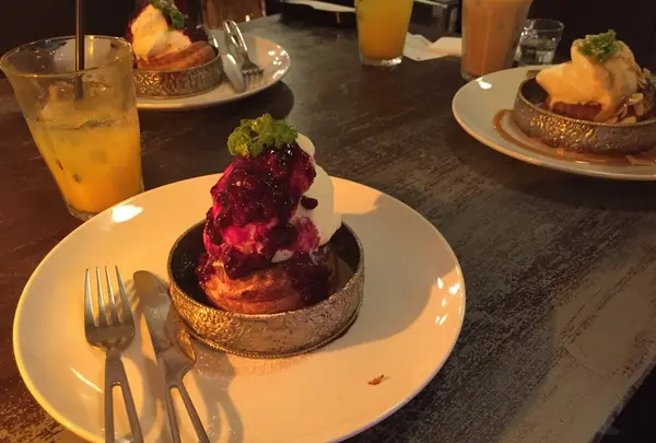 ザリガニカフェ