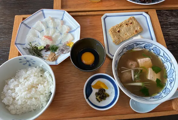 ごはんとお酒なが坂