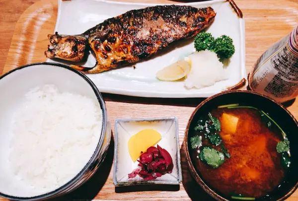 DINING 24 羽田食堂