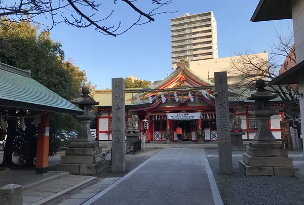 玉造稲荷神社