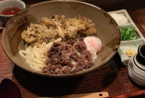 踊るうどん梅田店