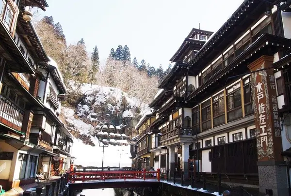 銀山温泉