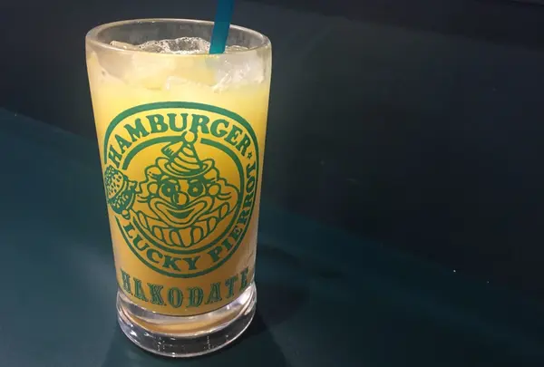 ラッキーピエロ マリーナ末広店