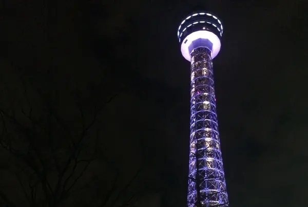 横浜マリンタワー