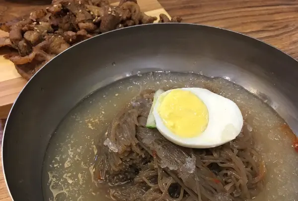 YOOKSSAM NAENGMYEON