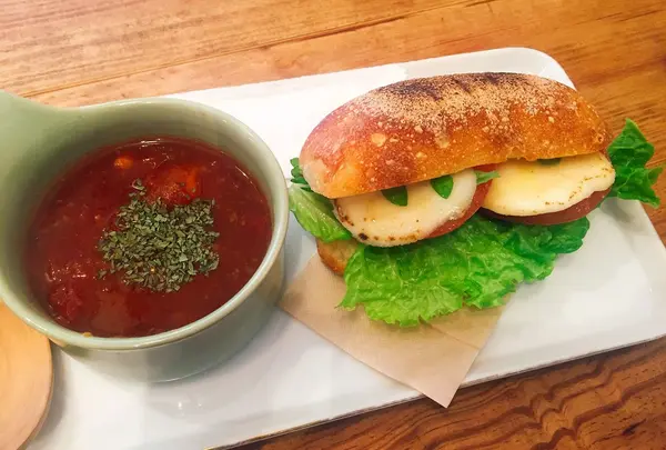 tatomiya 熊本のサンドイッチ＆Bar