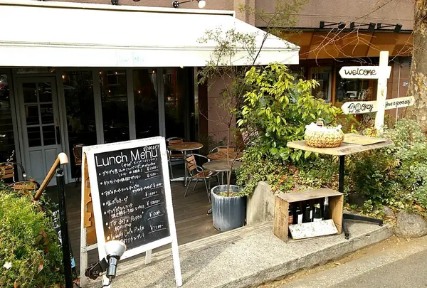 カフェ＆ビストロ nakameguro SLOW TABLE