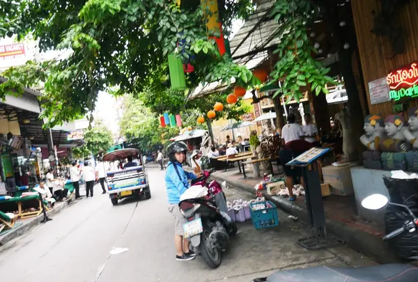 ถนนข้าวสาร