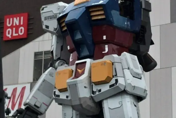 実物大ガンダム立像