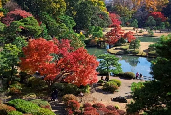六義園