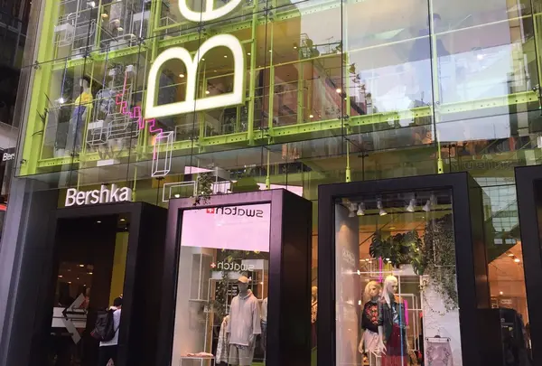 Bershka 渋谷店