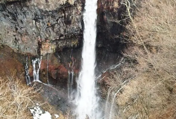 華厳の滝