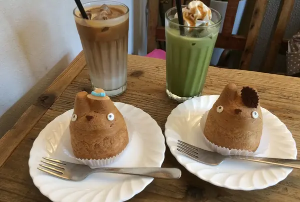 白髭のシュークリーム工房