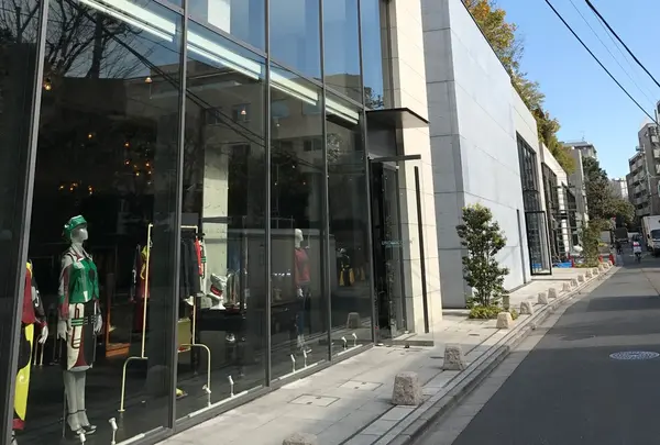 アンダーカバー本店