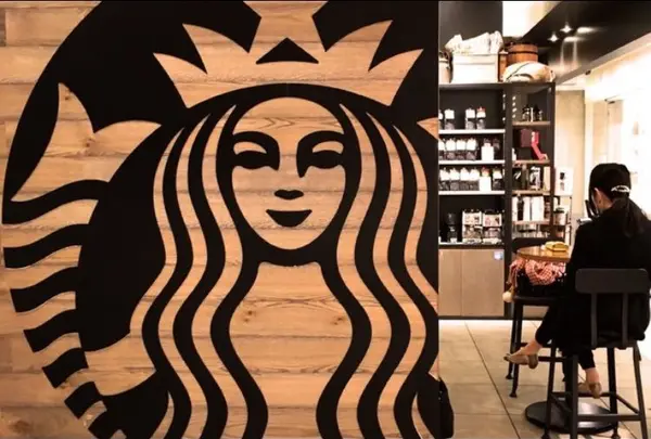 スターバックスコーヒー ブラックエプロン ストアの写真・動画_image_230547