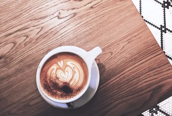 VERVE COFFEE ROASTERS SHINJUKU STATION（ヴァーヴ コーヒー ロースターズ シンジュク ステーション）