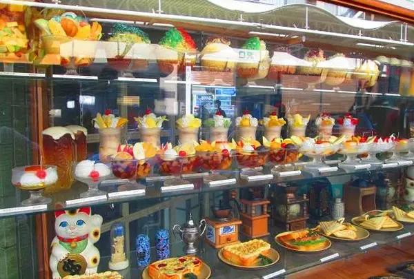 純喫茶パインツリー