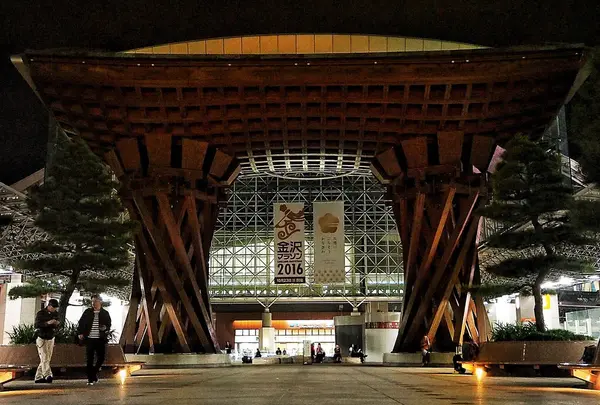 金沢駅