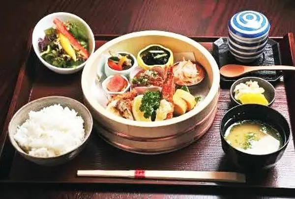 赤坂 うまや