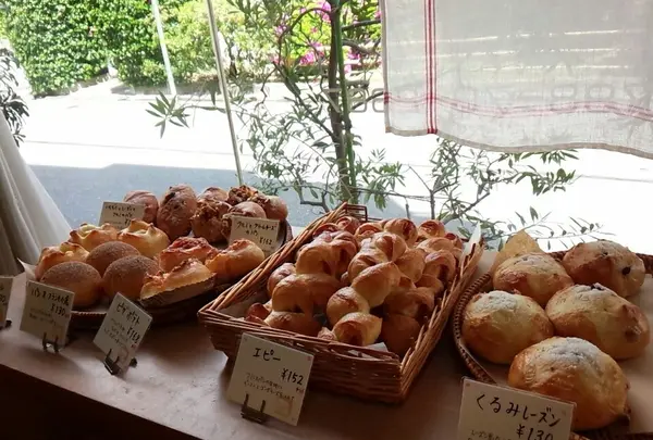 パンの名店ブレッド＆バター