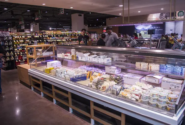 サラダ★Foodland Farms Ala Moana